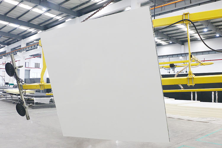 Polypropylene Honeycomb Panels for Box Truck Bodies